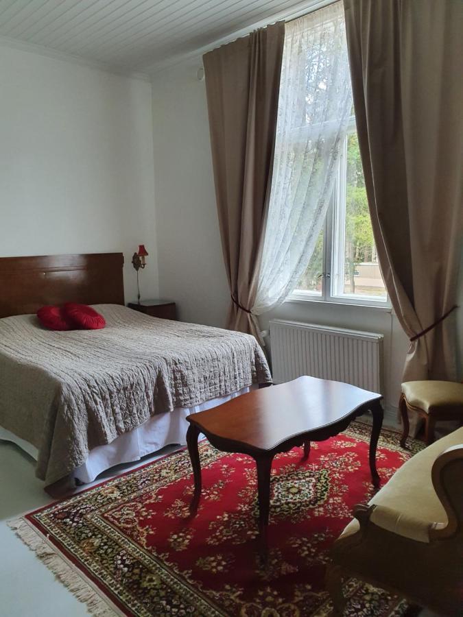 Neitsytniemen Kartanohotelli Virasoja Dış mekan fotoğraf