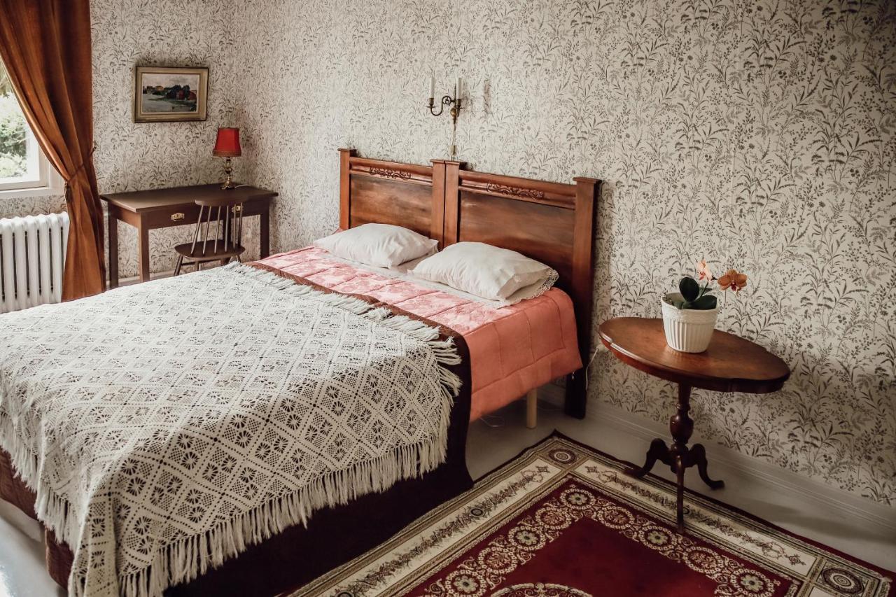 Neitsytniemen Kartanohotelli Virasoja Dış mekan fotoğraf